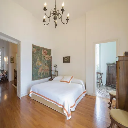 Sleeps 8 With Pool And Air Con Villa