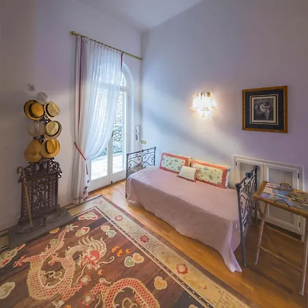 Sleeps 8 With Pool And Air Con Porto Venere
